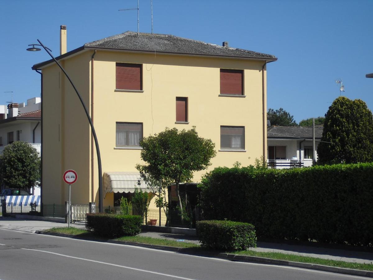 Casa Armanda Apartment Bibione Bagian luar foto